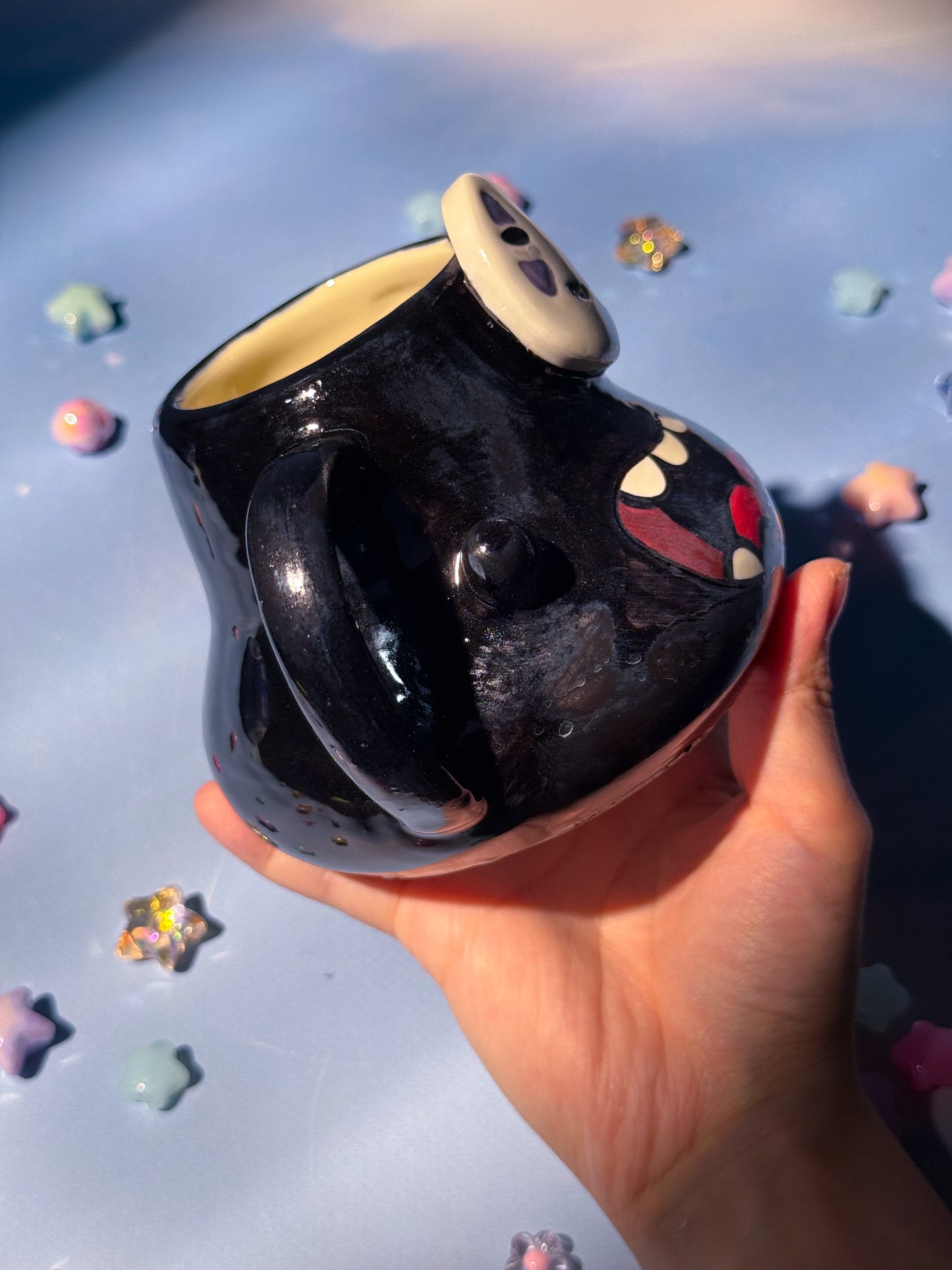 Giant No Face Mug 6