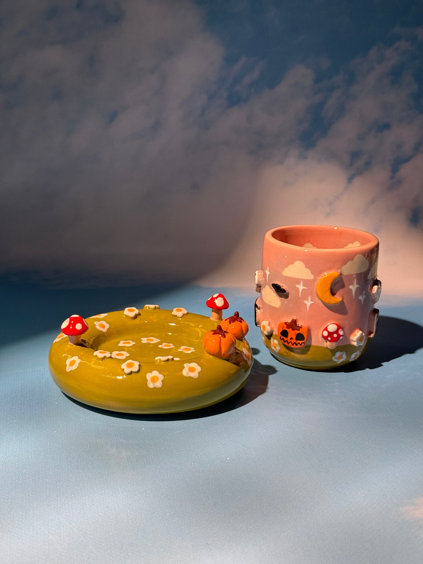 GHOSTY MUG SAUCER SET 1