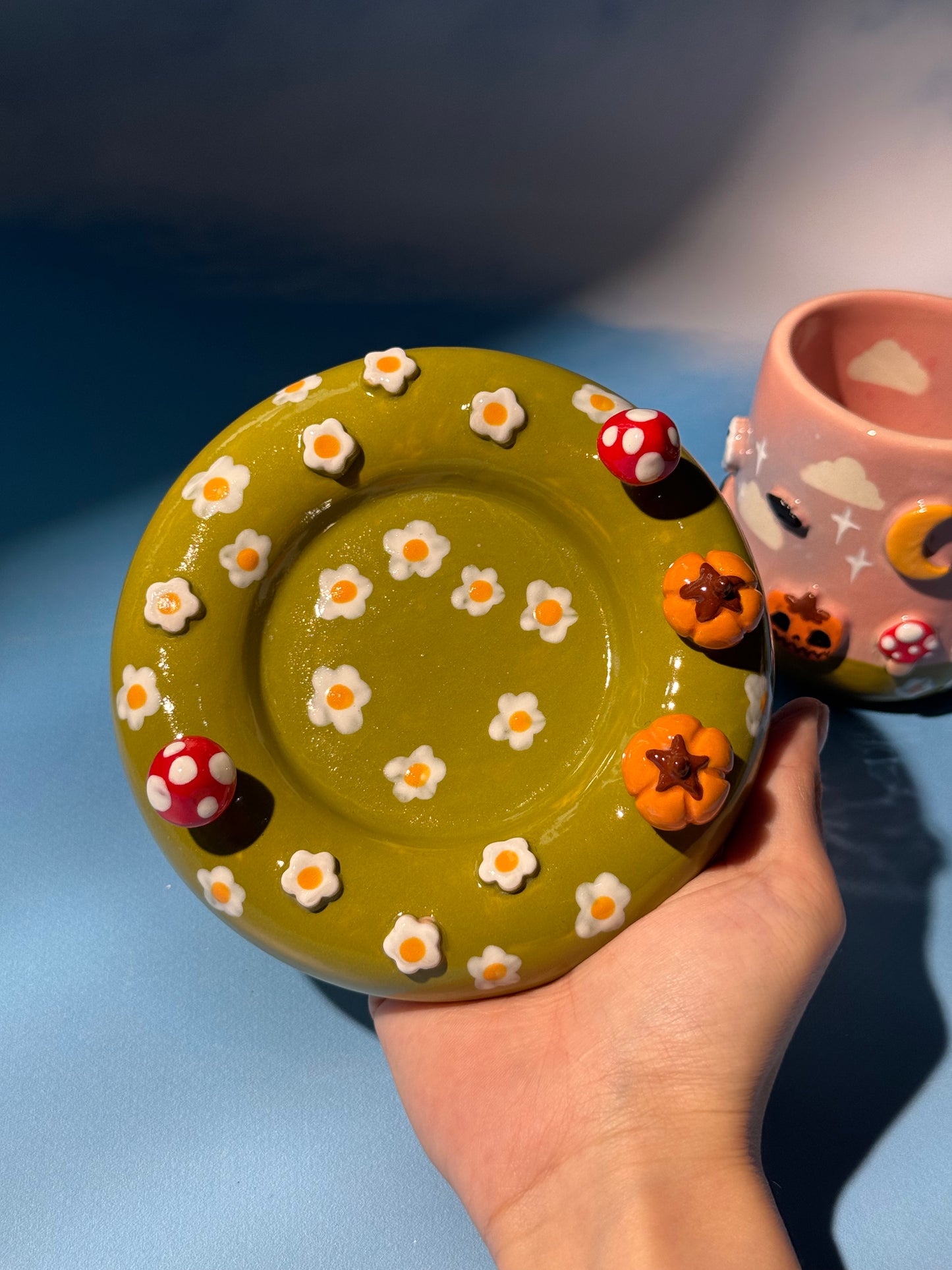 GHOSTY MUG SAUCER SET 1