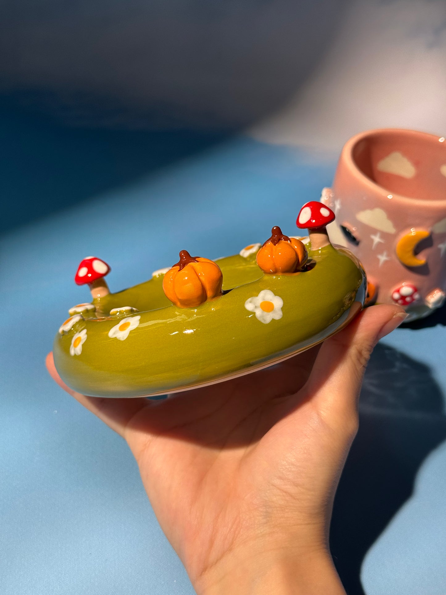 GHOSTY MUG SAUCER SET 1