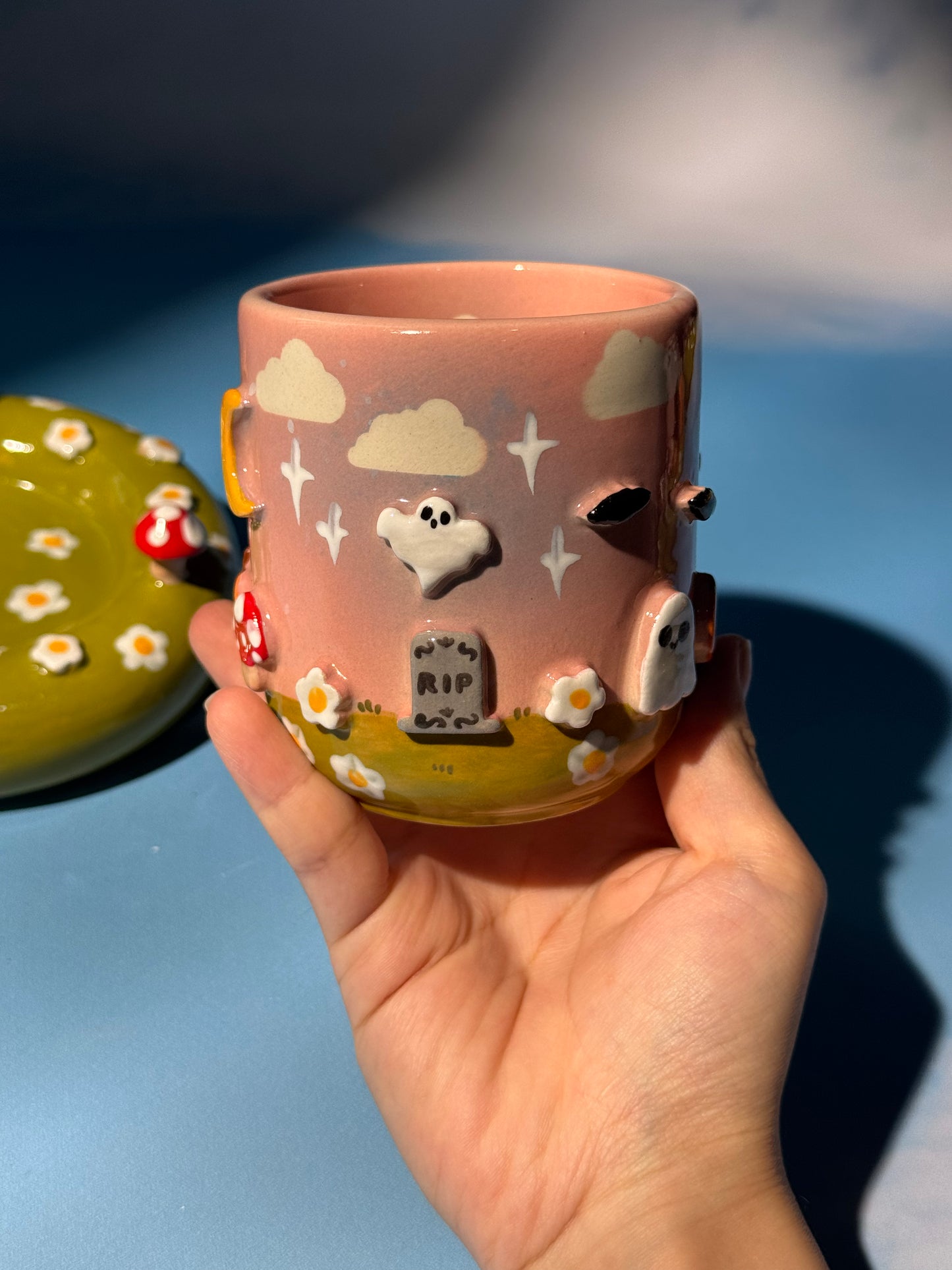 GHOSTY MUG SAUCER SET 1