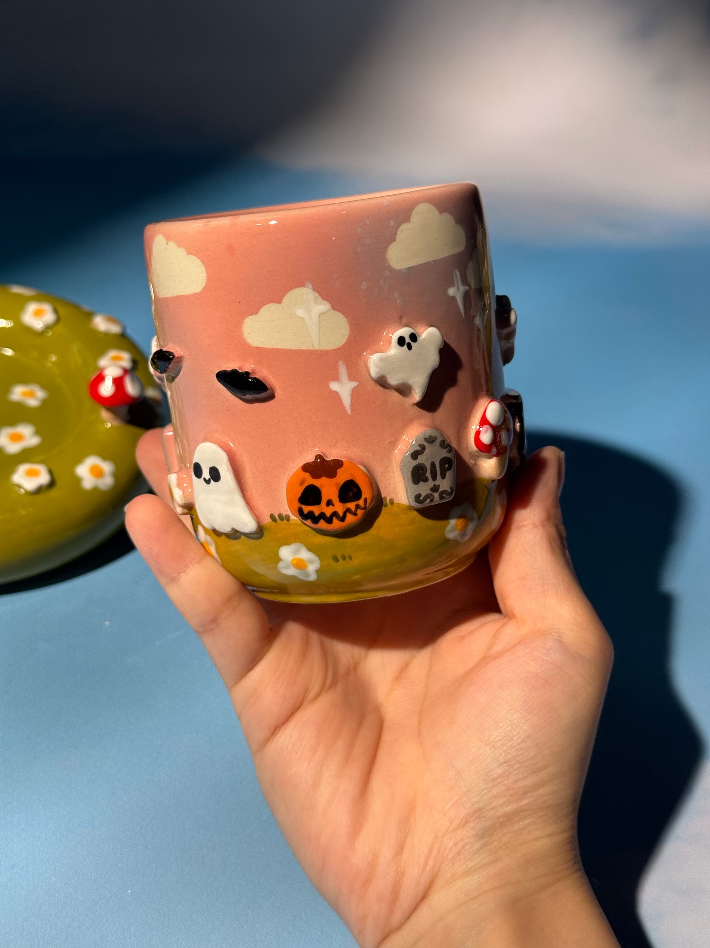 GHOSTY MUG SAUCER SET 1
