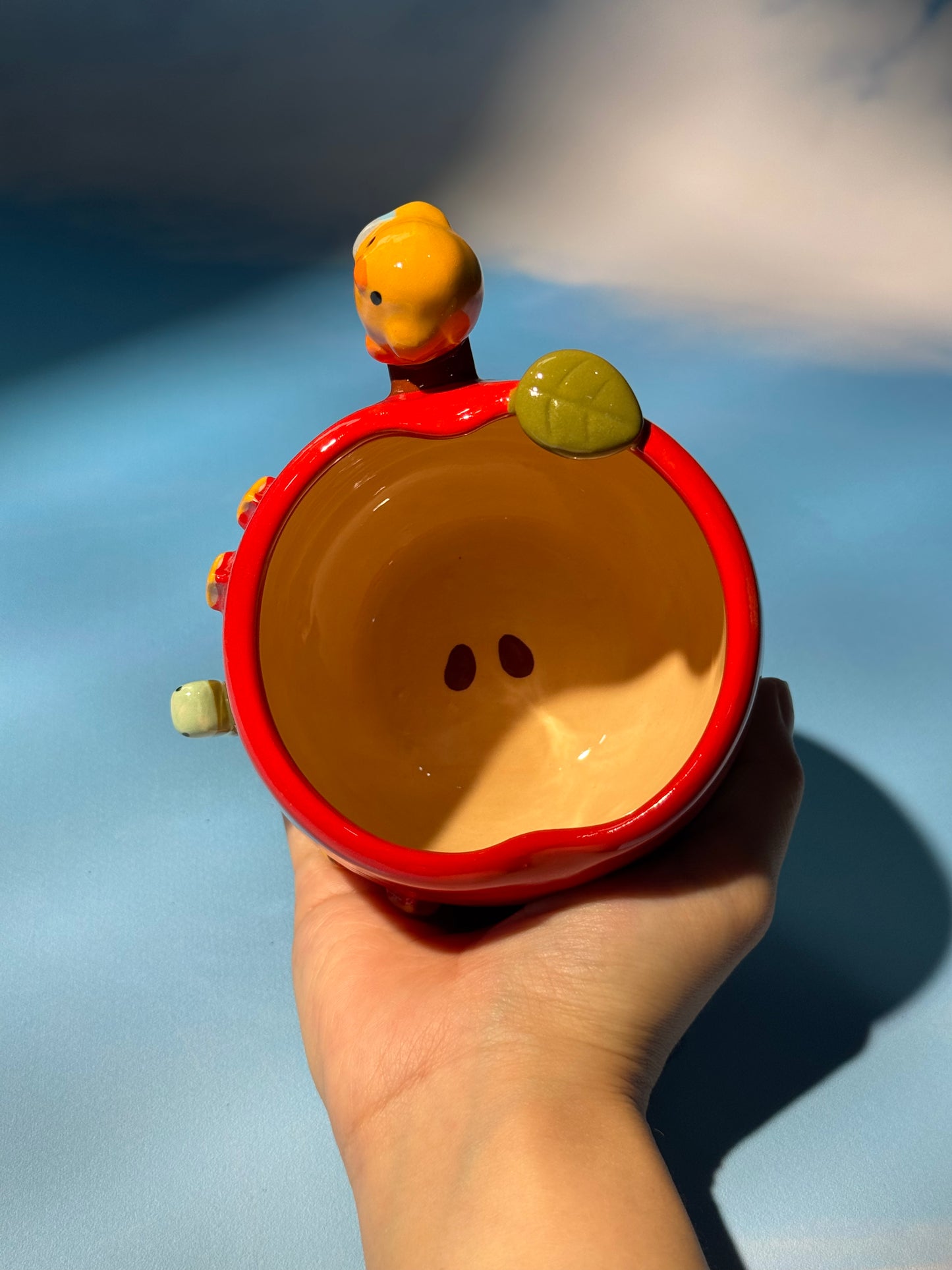 Apple Mug 4