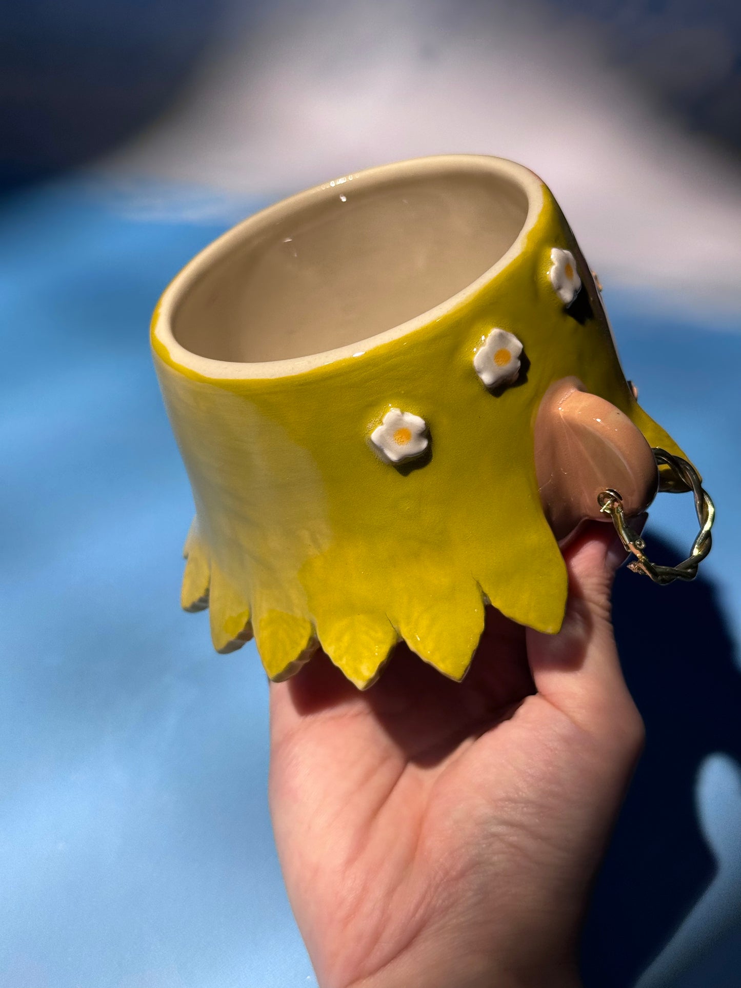 LIVY MUG 1