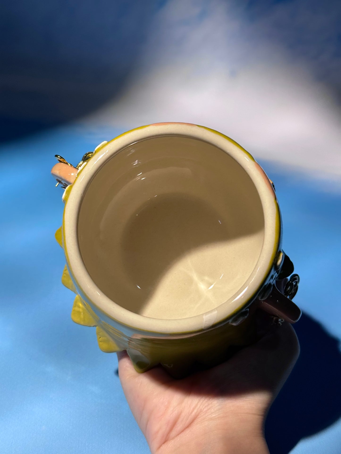 LIVY MUG 3