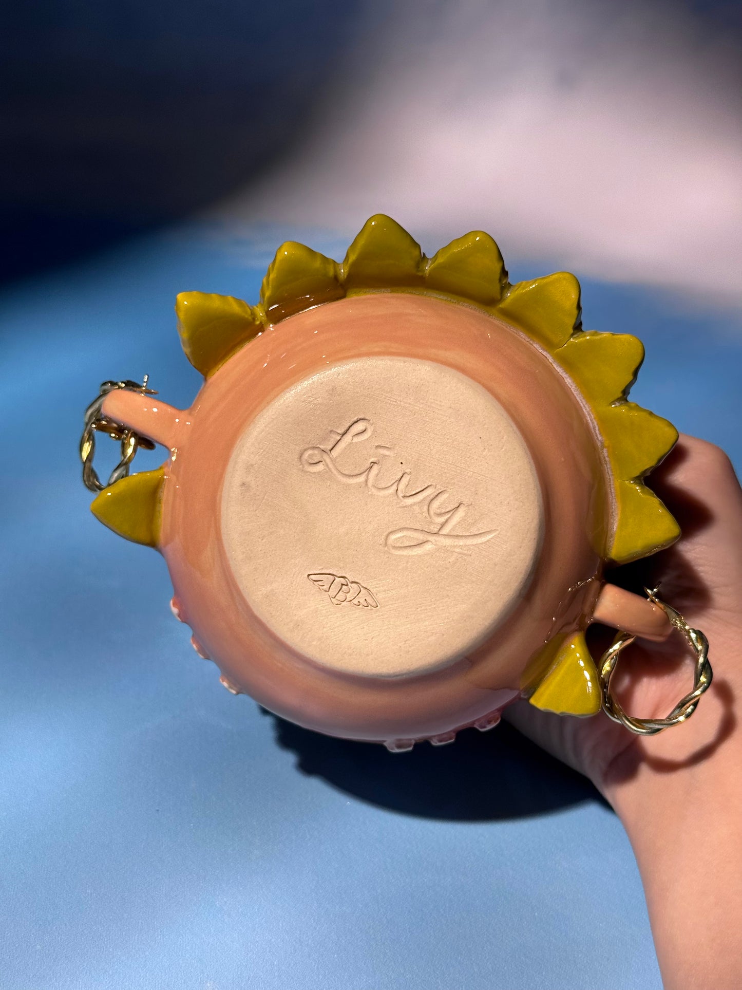 LIVY MUG 3