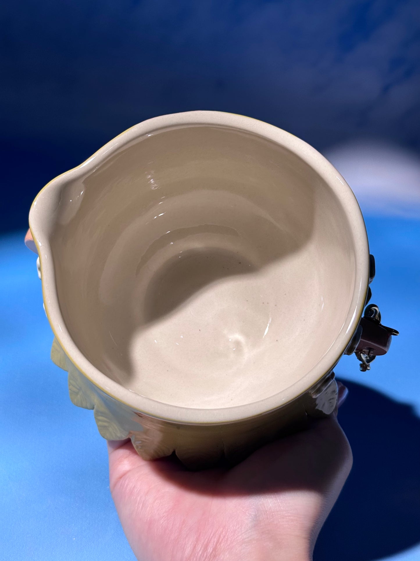 LIVY BOWL 2